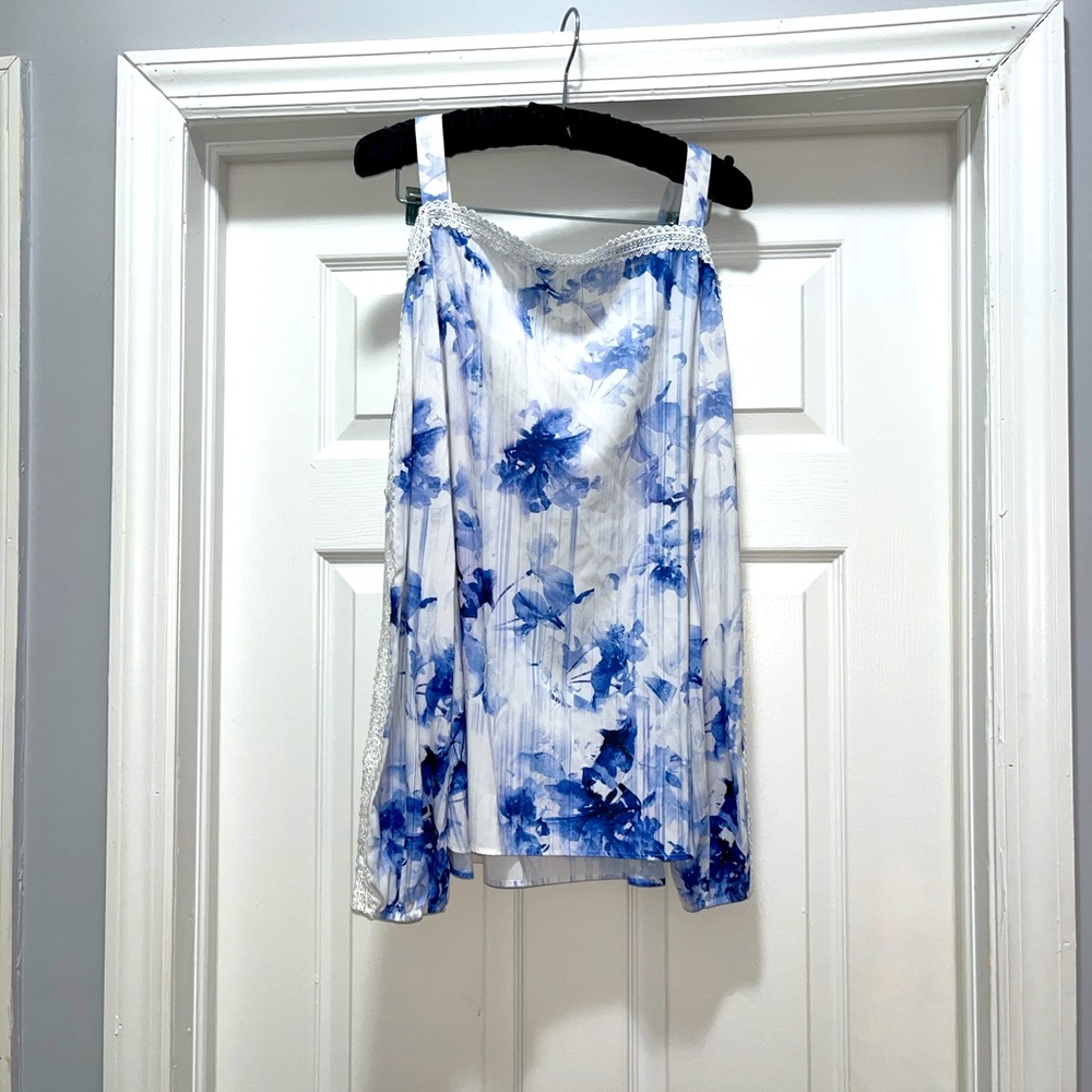 Tahari floral cold shoulder blouse